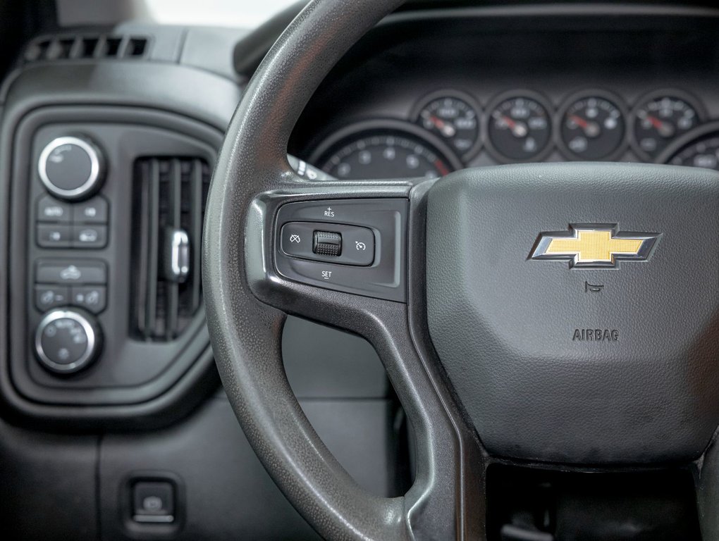 Chevrolet Silverado 1500  2022 à St-Jérôme, Québec - 14 - w1024h768px