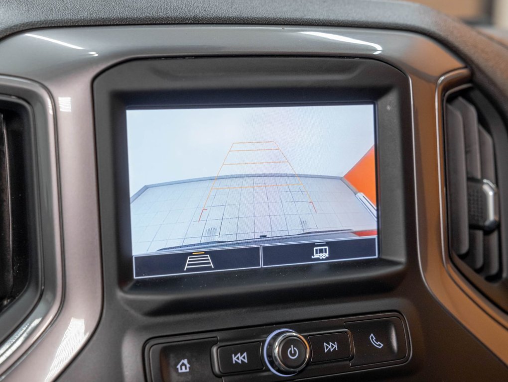 2022 Chevrolet Silverado 1500 in St-Jérôme, Quebec - 16 - w1024h768px