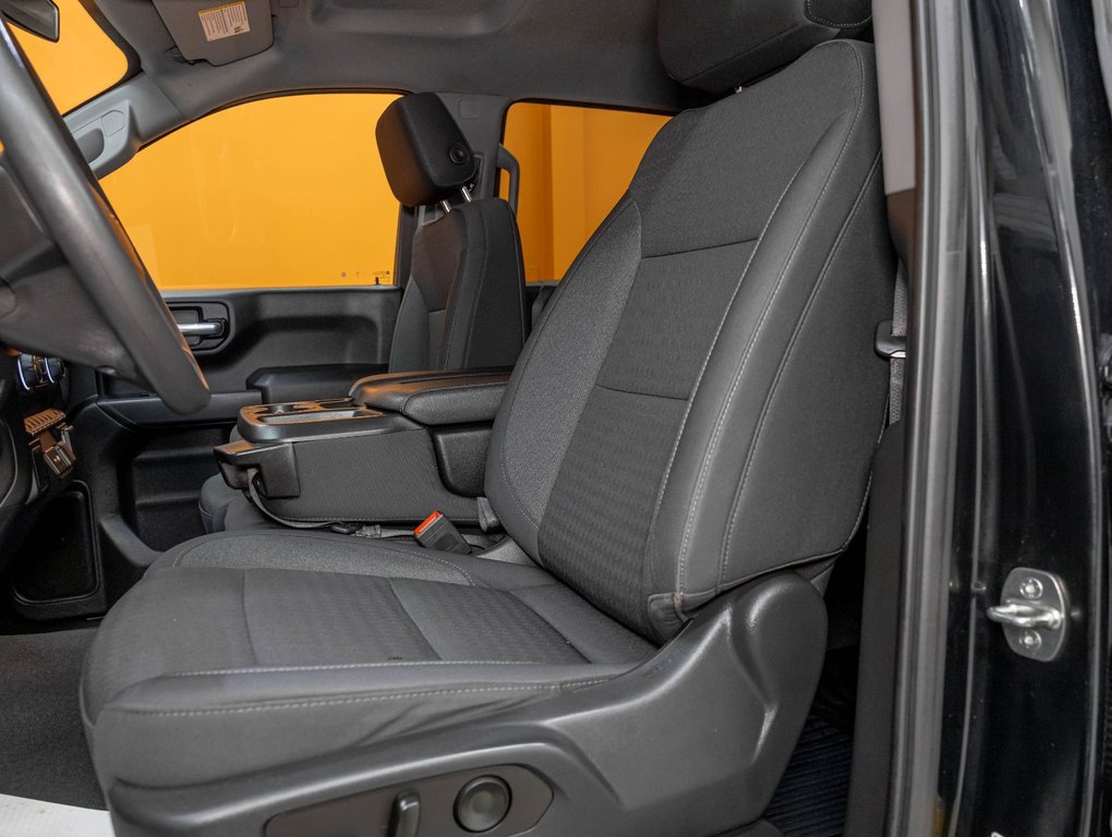 2022 Chevrolet Silverado 1500 in St-Jérôme, Quebec - 10 - w1024h768px