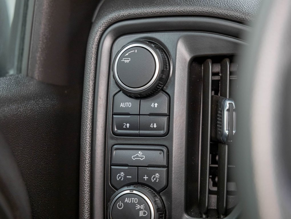 2022 Chevrolet Silverado 1500 in St-Jérôme, Quebec - 22 - w1024h768px