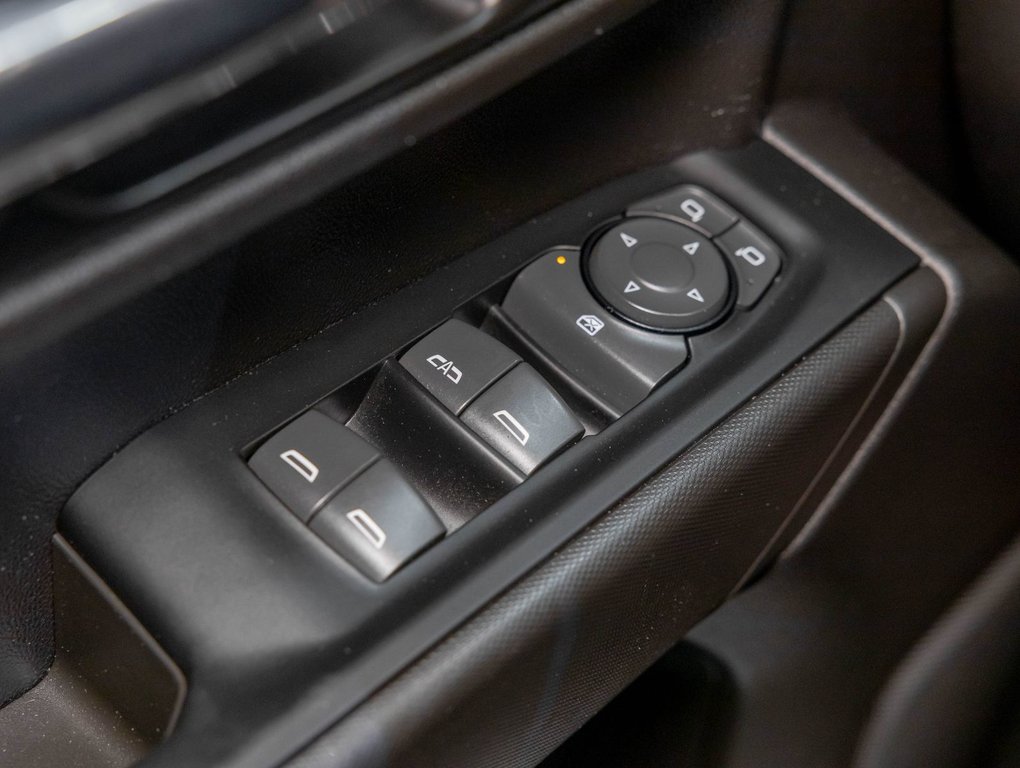 2022 Chevrolet Silverado 1500 in St-Jérôme, Quebec - 24 - w1024h768px