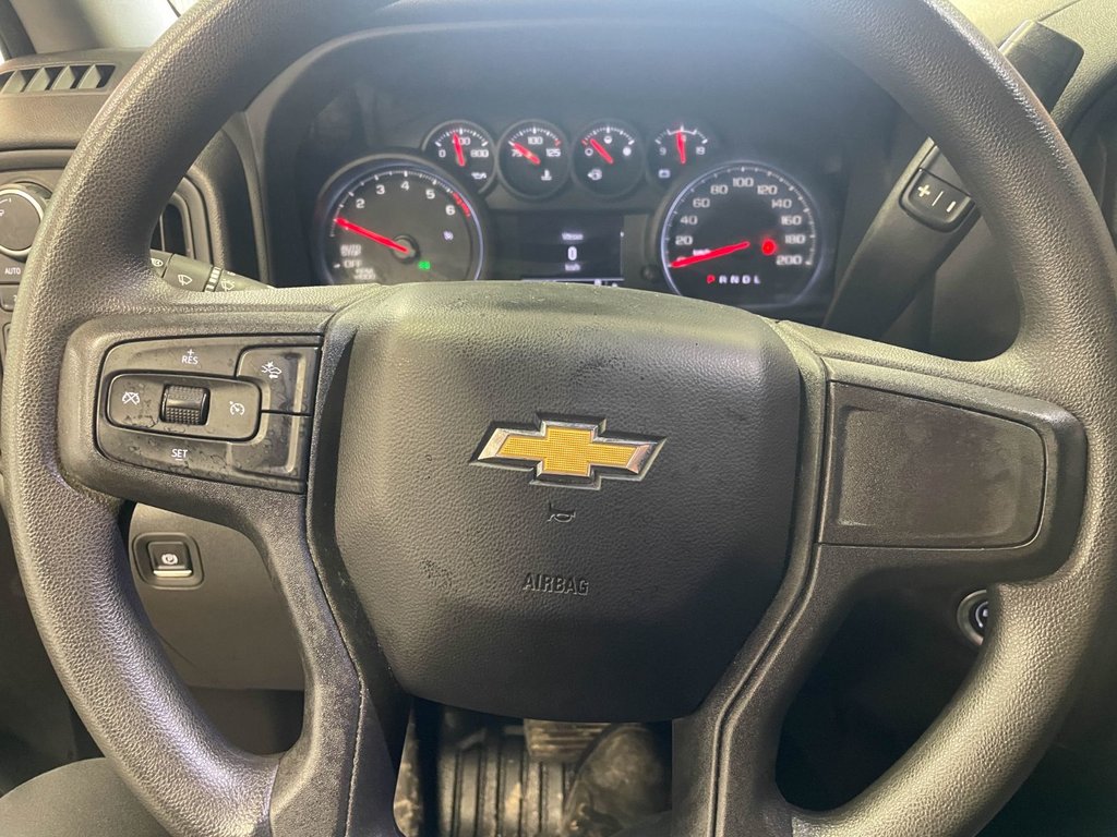 Chevrolet Silverado 1500  2022 à St-Jérôme, Québec - 14 - w1024h768px