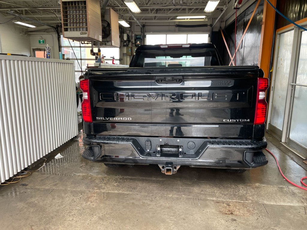 2022 Chevrolet Silverado 1500 in St-Jérôme, Quebec - 6 - w1024h768px