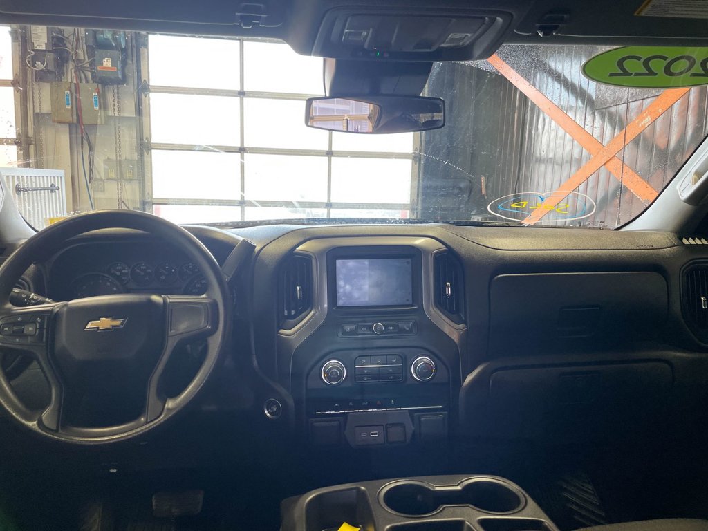 2022 Chevrolet Silverado 1500 in St-Jérôme, Quebec - 10 - w1024h768px