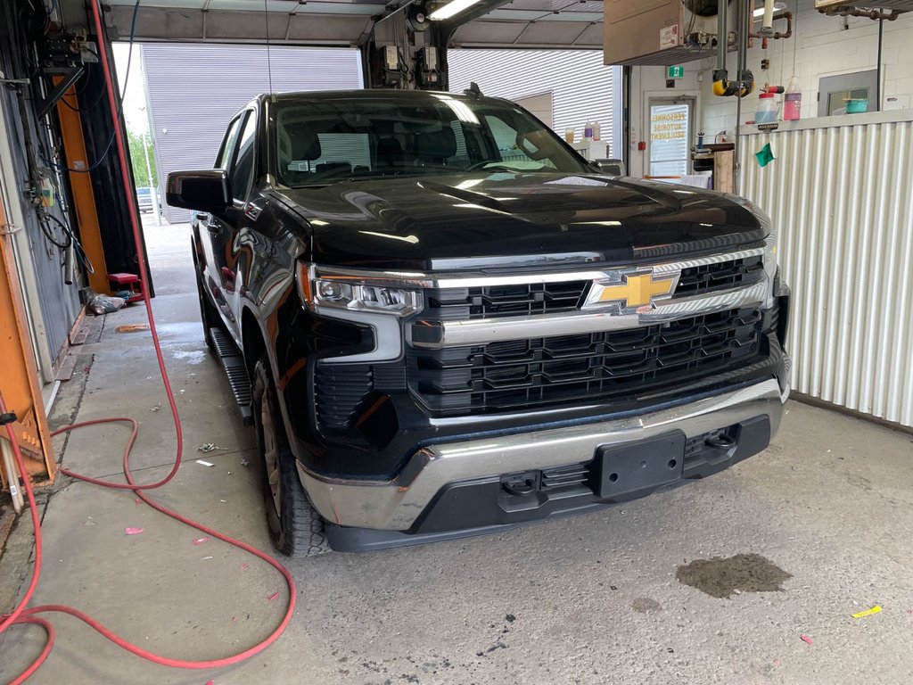2023 Chevrolet Silverado 1500 in St-Jérôme, Quebec - 10 - w1024h768px