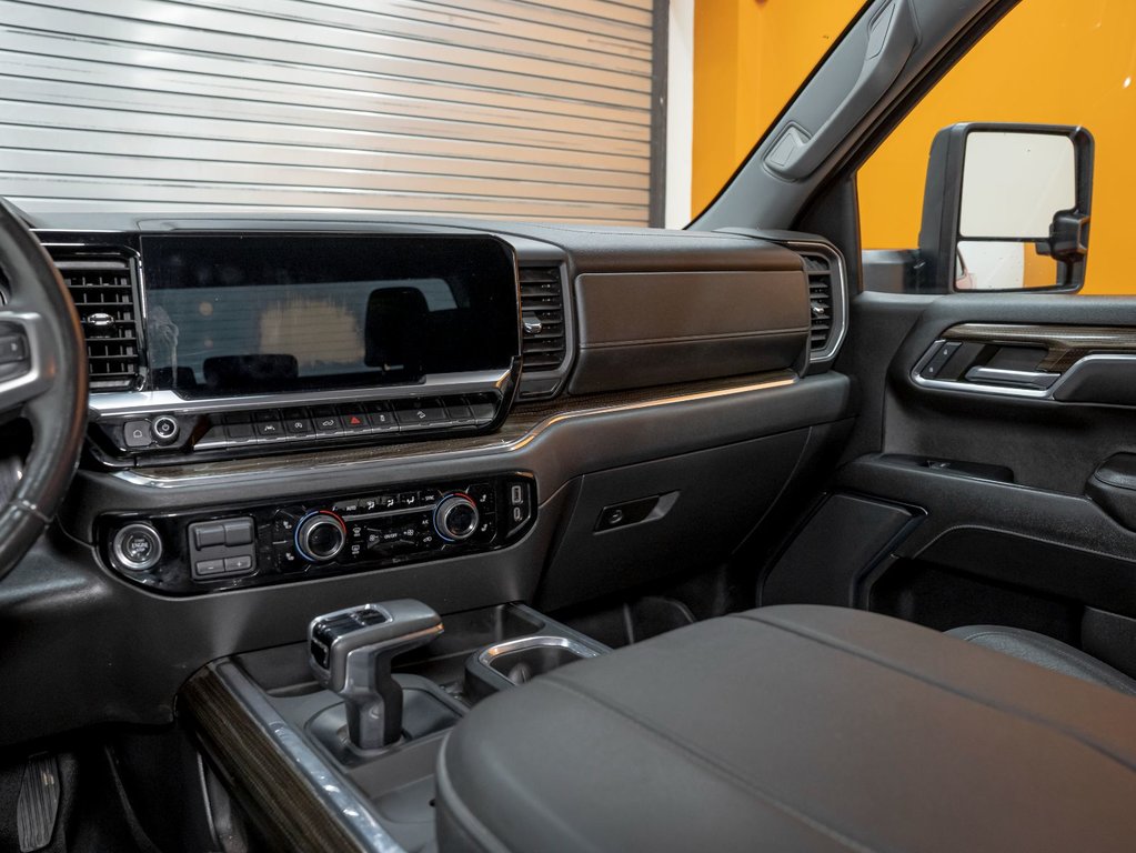 2023 Chevrolet Silverado 1500 in St-Jérôme, Quebec - 20 - w1024h768px