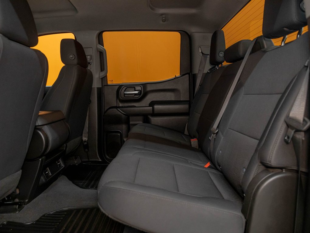 2023 Chevrolet Silverado 1500 in St-Jérôme, Quebec - 28 - w1024h768px