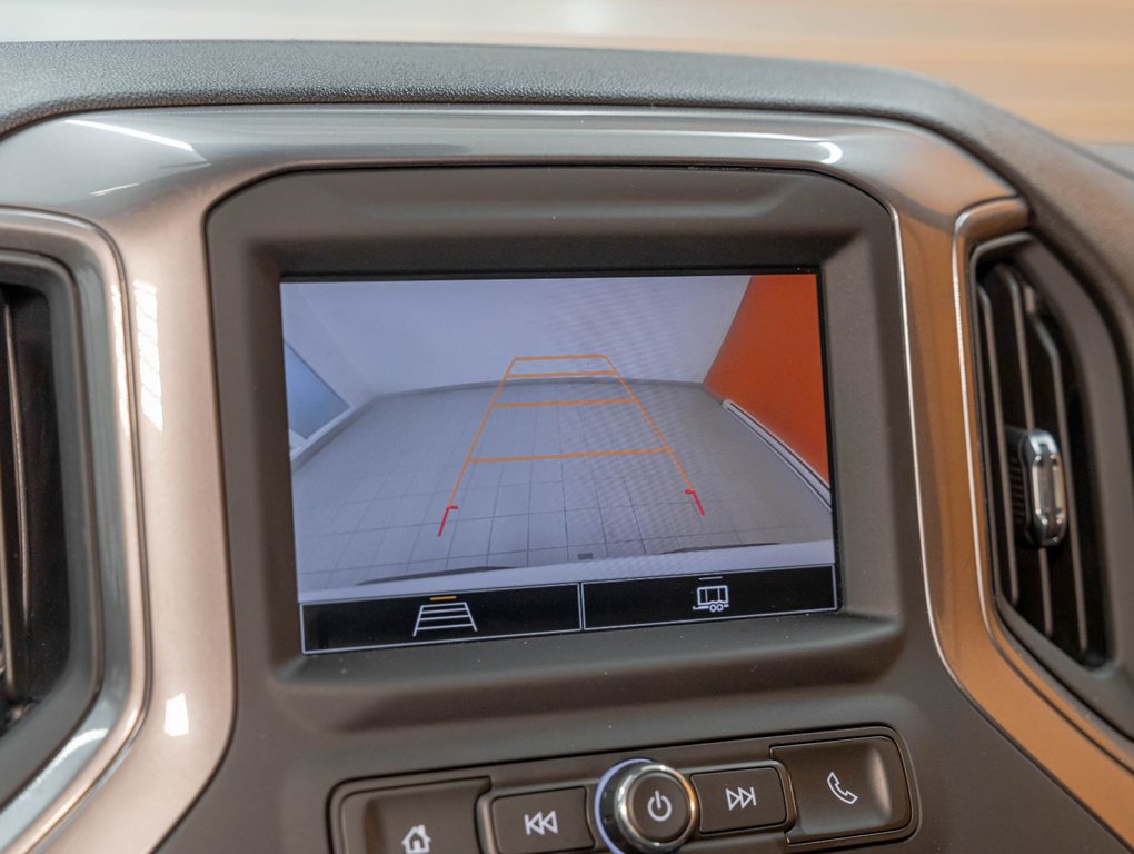 2023 Chevrolet Silverado 1500 in St-Jérôme, Quebec - 16 - w1024h768px