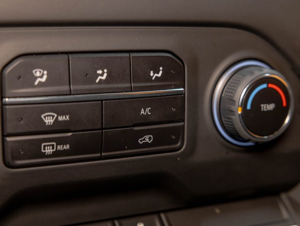 2023 Chevrolet Silverado 1500 in St-Jérôme, Quebec - 18 - w1024h768px