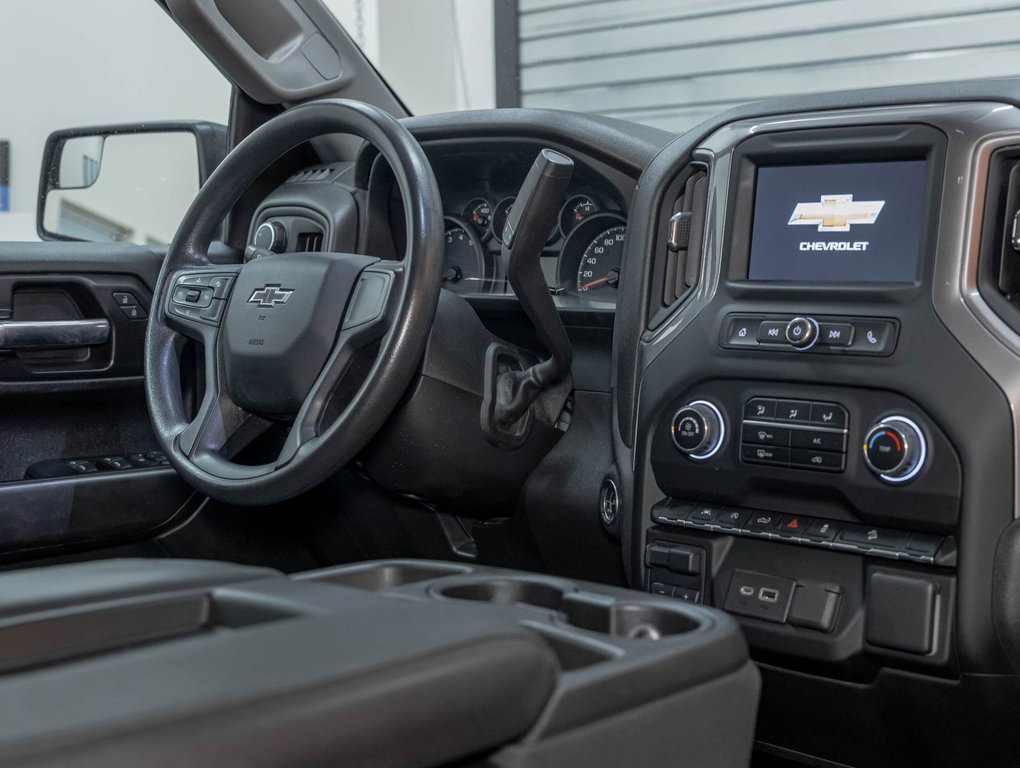 2023 Chevrolet Silverado 1500 in St-Jérôme, Quebec - 28 - w1024h768px