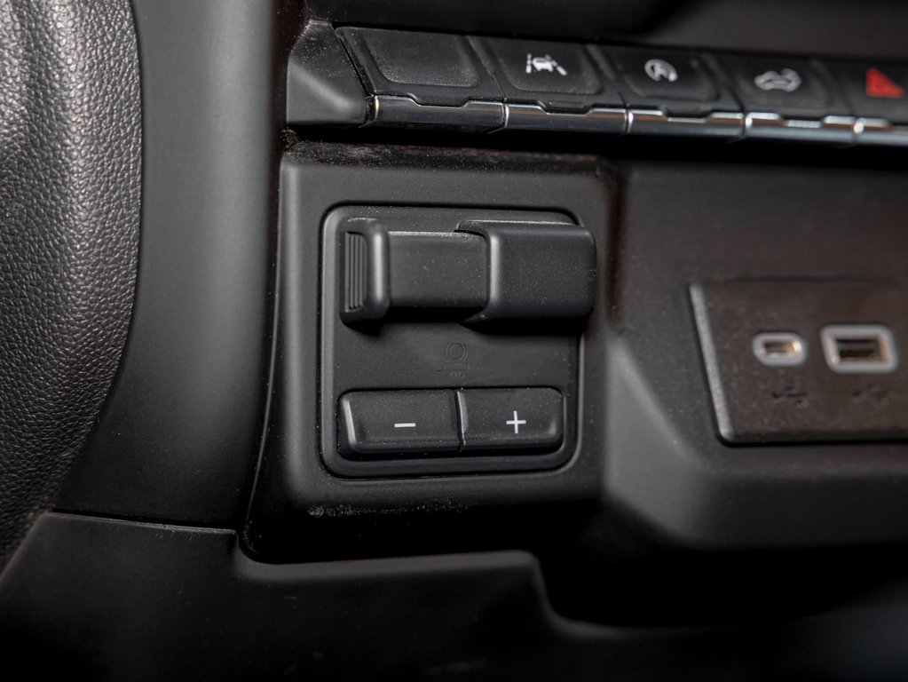 2023 Chevrolet Silverado 1500 in St-Jérôme, Quebec - 21 - w1024h768px