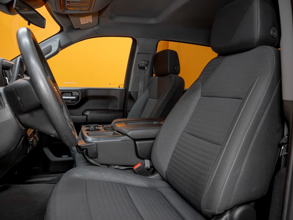 2023 Chevrolet Silverado 1500 in St-Jérôme, Quebec - 10 - w1024h768px