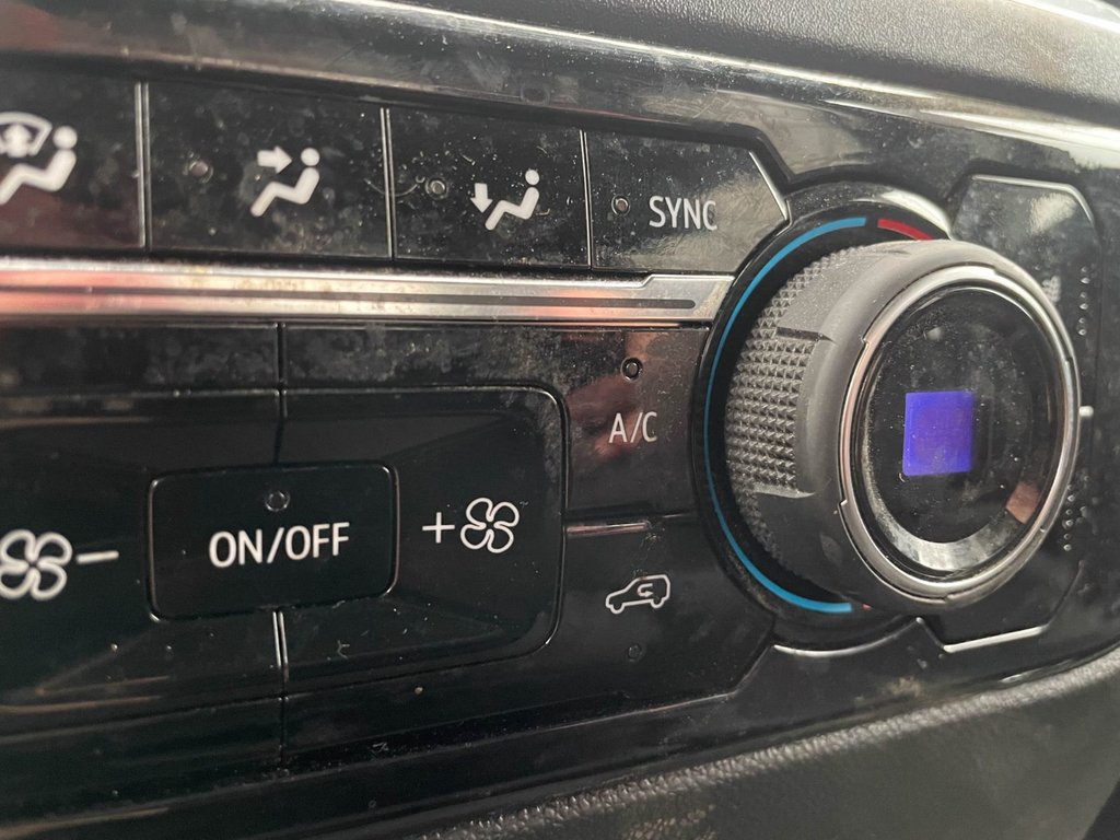 2023 Chevrolet Silverado 1500 in St-Jérôme, Quebec - 16 - w1024h768px