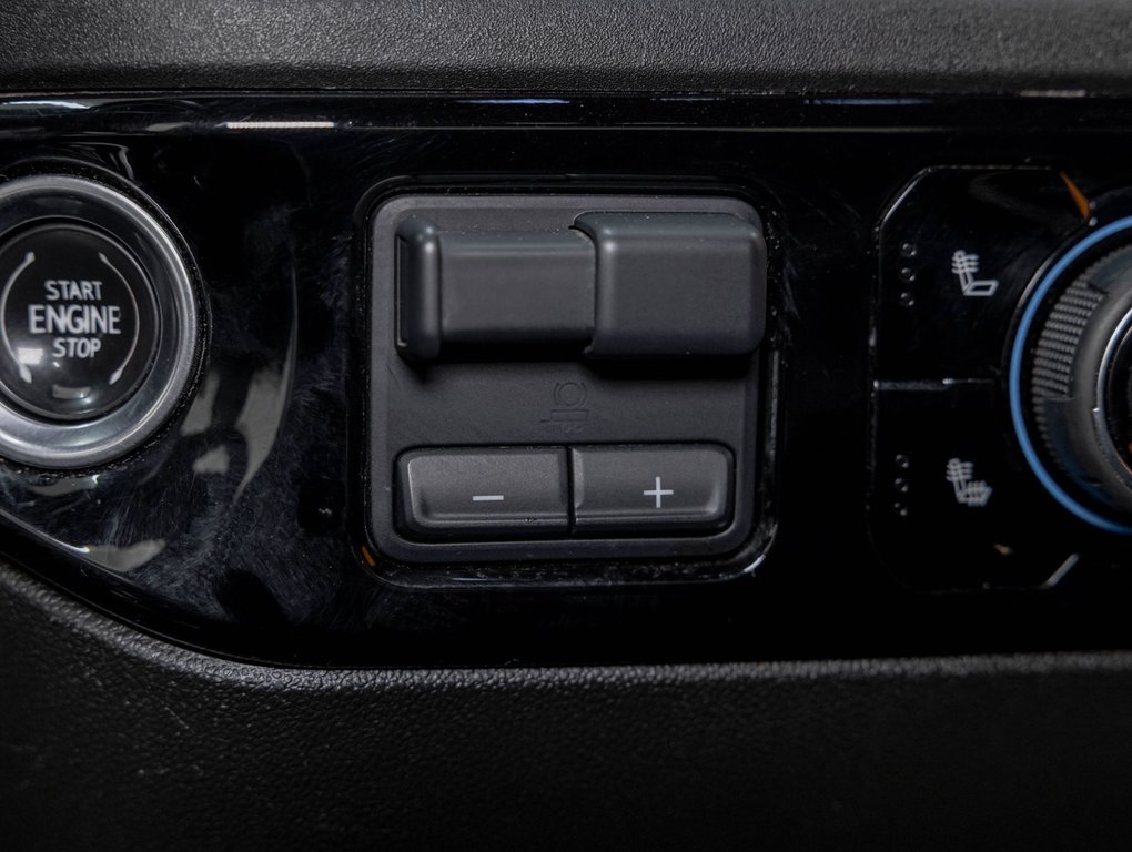 Chevrolet Silverado 1500  2023 à St-Jérôme, Québec - 26 - w1024h768px