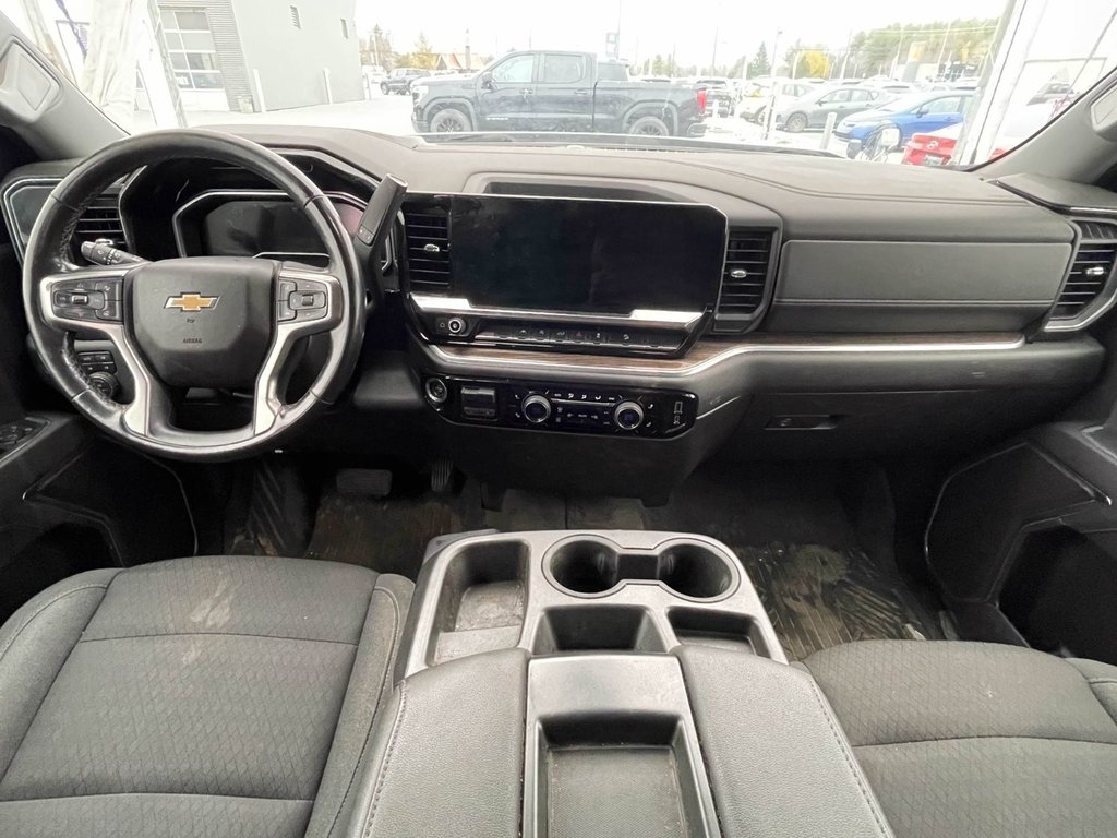 2023 Chevrolet Silverado 1500 in St-Jérôme, Quebec - 12 - w1024h768px