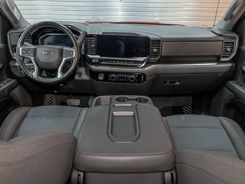 2023 Chevrolet Silverado 1500 in St-Jérôme, Quebec - 11 - w1024h768px
