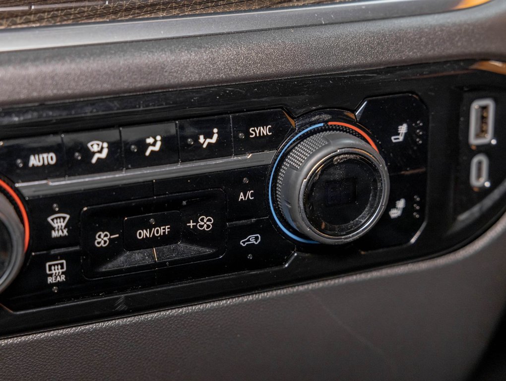 2023 Chevrolet Silverado 1500 in St-Jérôme, Quebec - 21 - w1024h768px