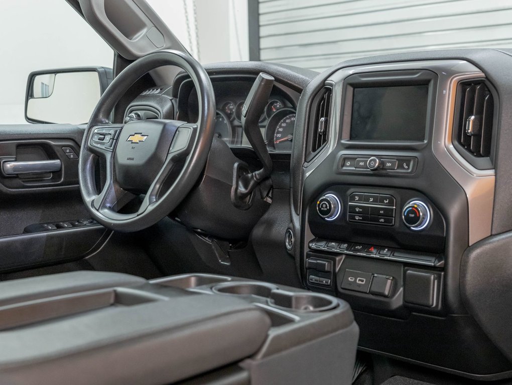 2023 Chevrolet Silverado 1500 in St-Jérôme, Quebec - 28 - w1024h768px
