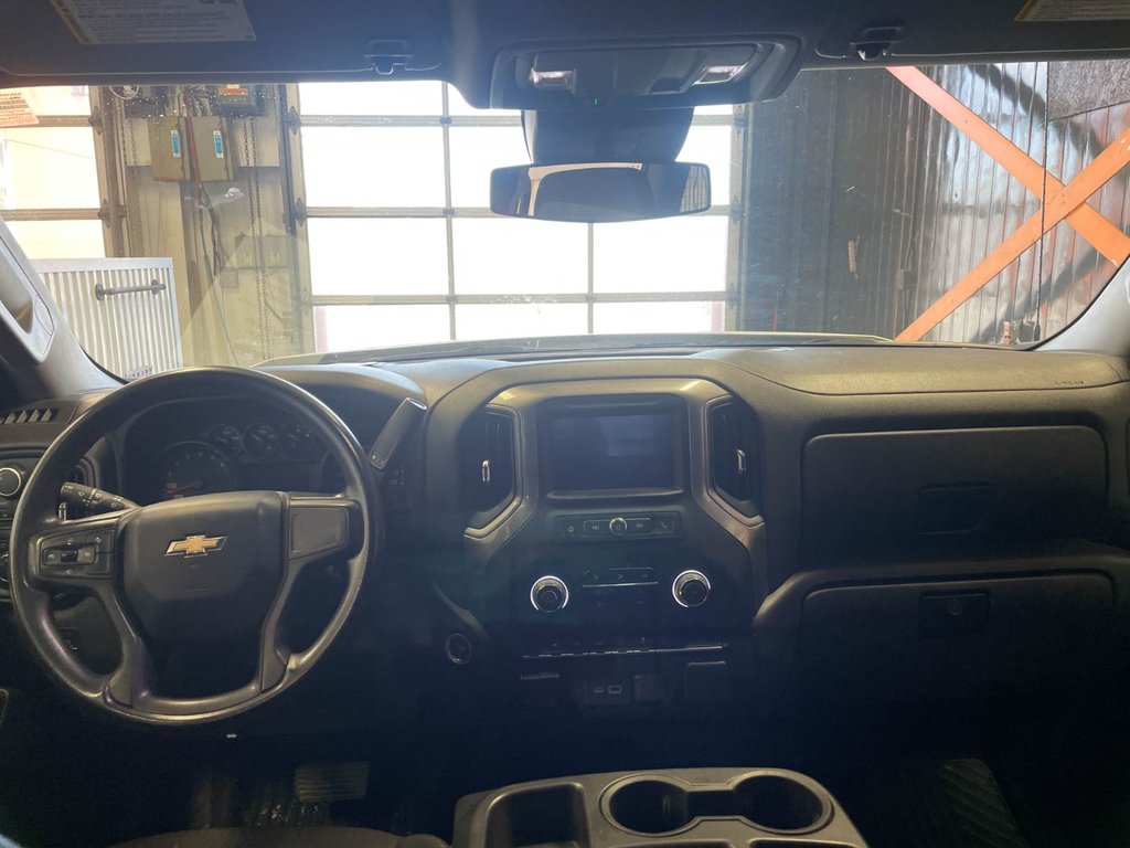 2023 Chevrolet Silverado 1500 in St-Jérôme, Quebec - 10 - w1024h768px