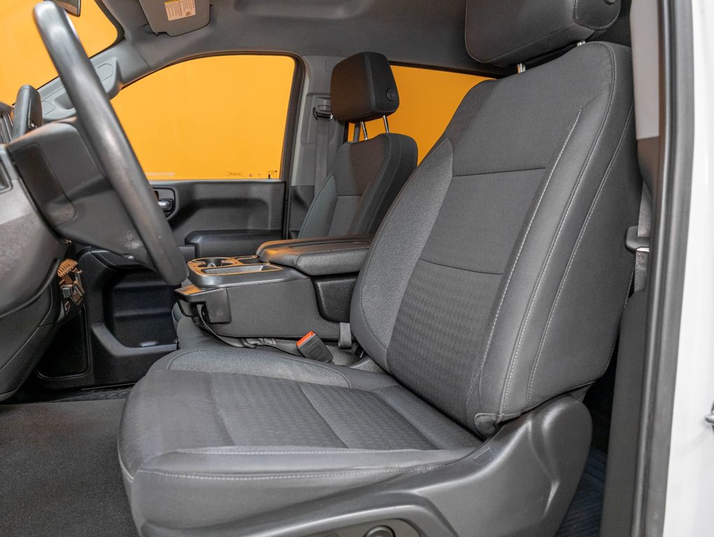 2023 Chevrolet Silverado 1500 in St-Jérôme, Quebec - 10 - w1024h768px
