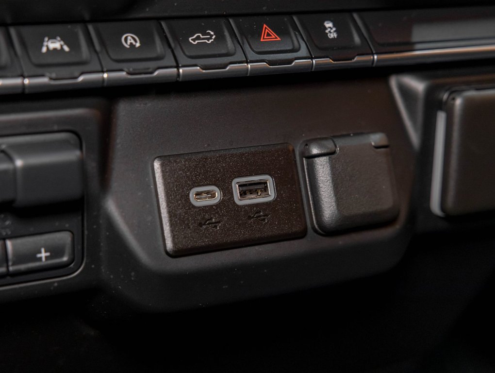 2023 Chevrolet Silverado 1500 in St-Jérôme, Quebec - 20 - w1024h768px