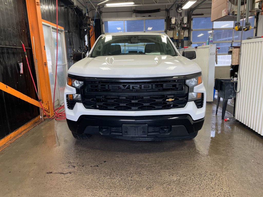 Chevrolet Silverado 1500  2023 à St-Jérôme, Québec - 4 - w1024h768px