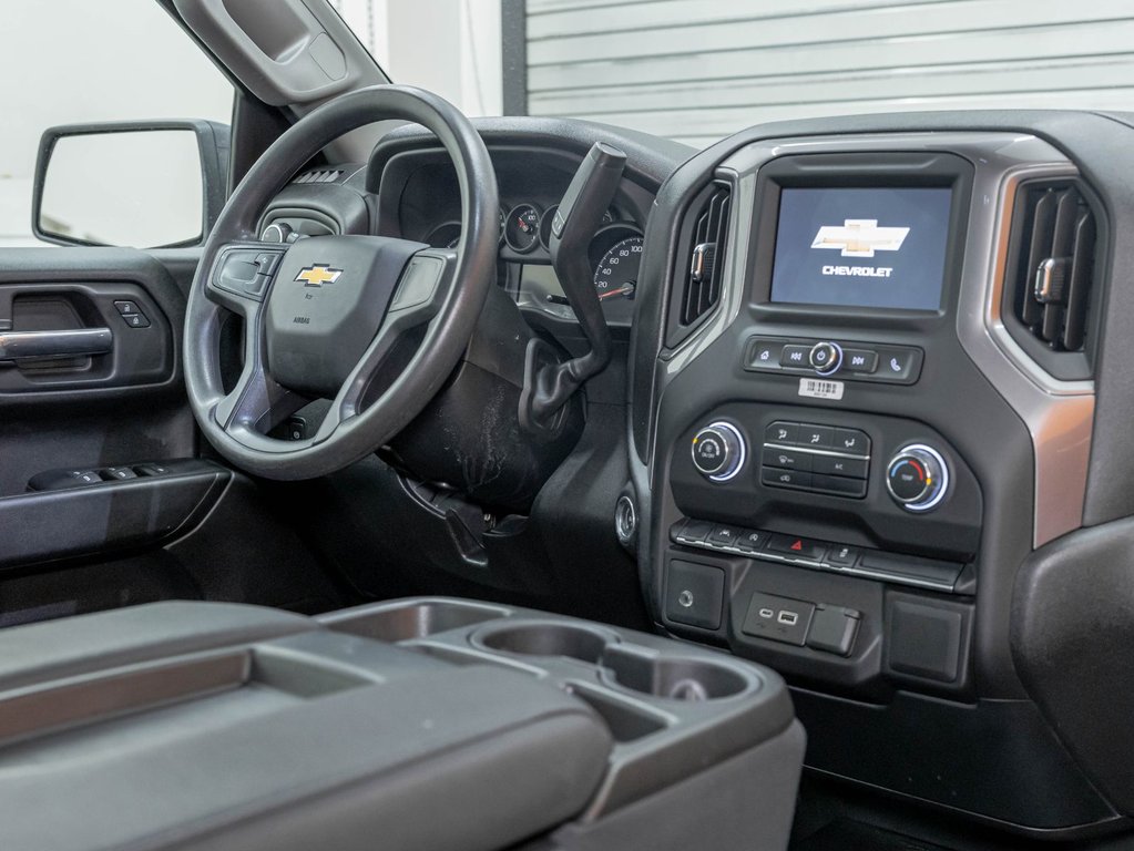 Chevrolet Silverado 1500  2023 à St-Jérôme, Québec - 26 - w1024h768px