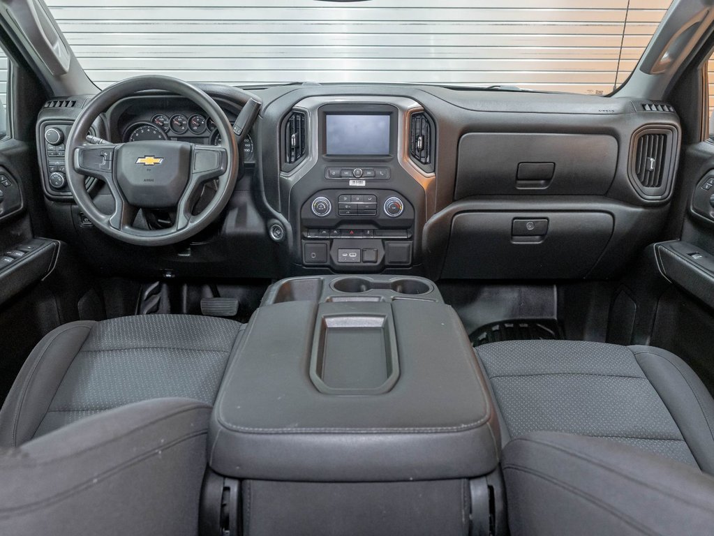 Chevrolet Silverado 1500  2023 à St-Jérôme, Québec - 11 - w1024h768px
