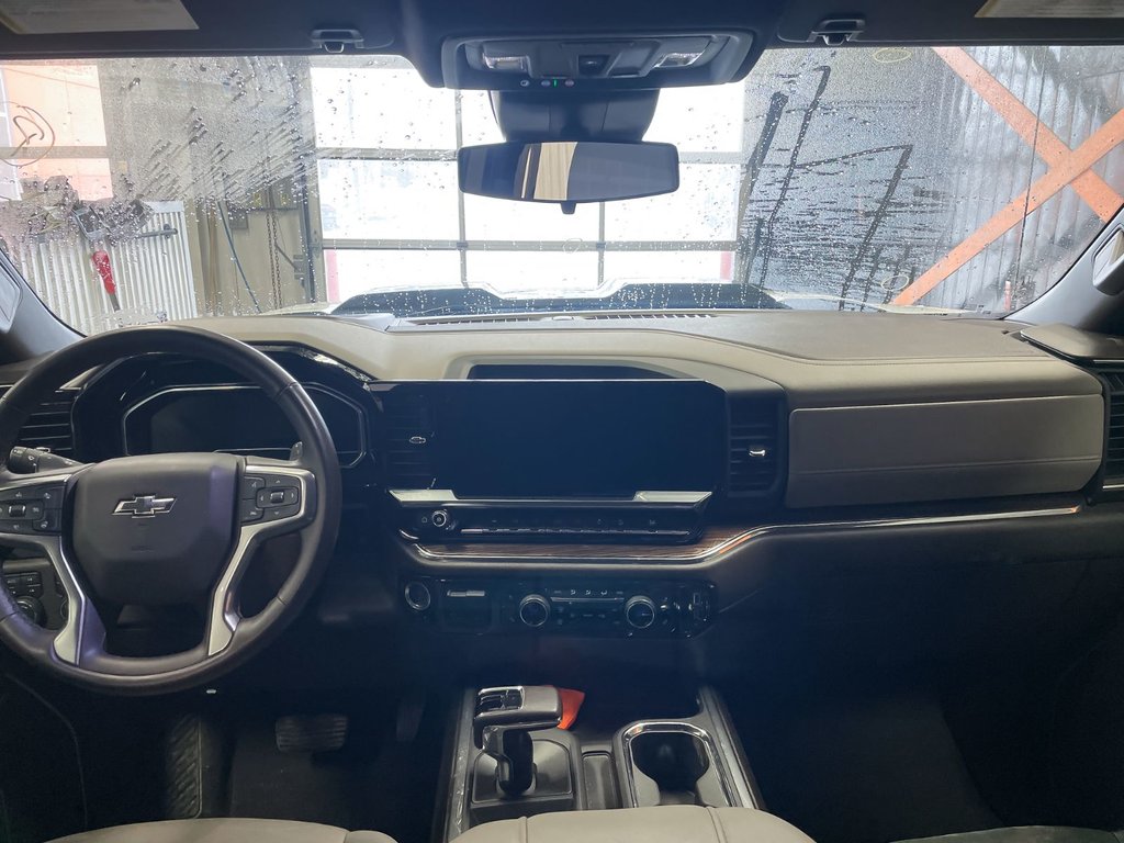 Chevrolet Silverado 1500  2024 à St-Jérôme, Québec - 12 - w1024h768px