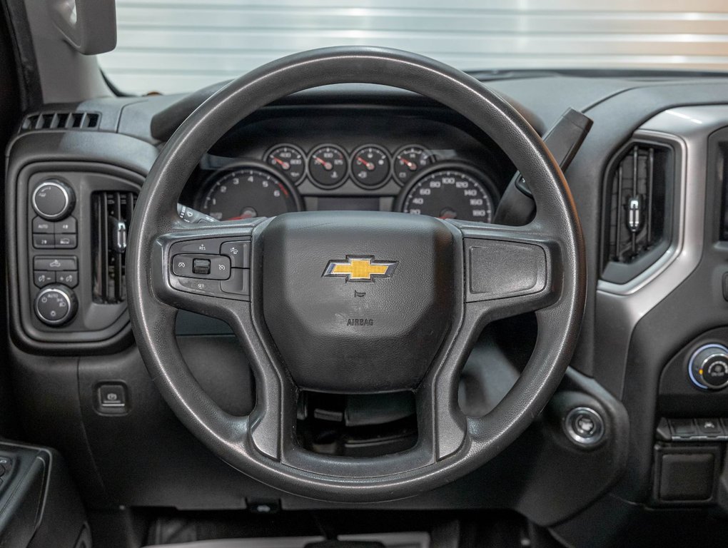 2024 Chevrolet Silverado 1500 in St-Jérôme, Quebec - 11 - w1024h768px