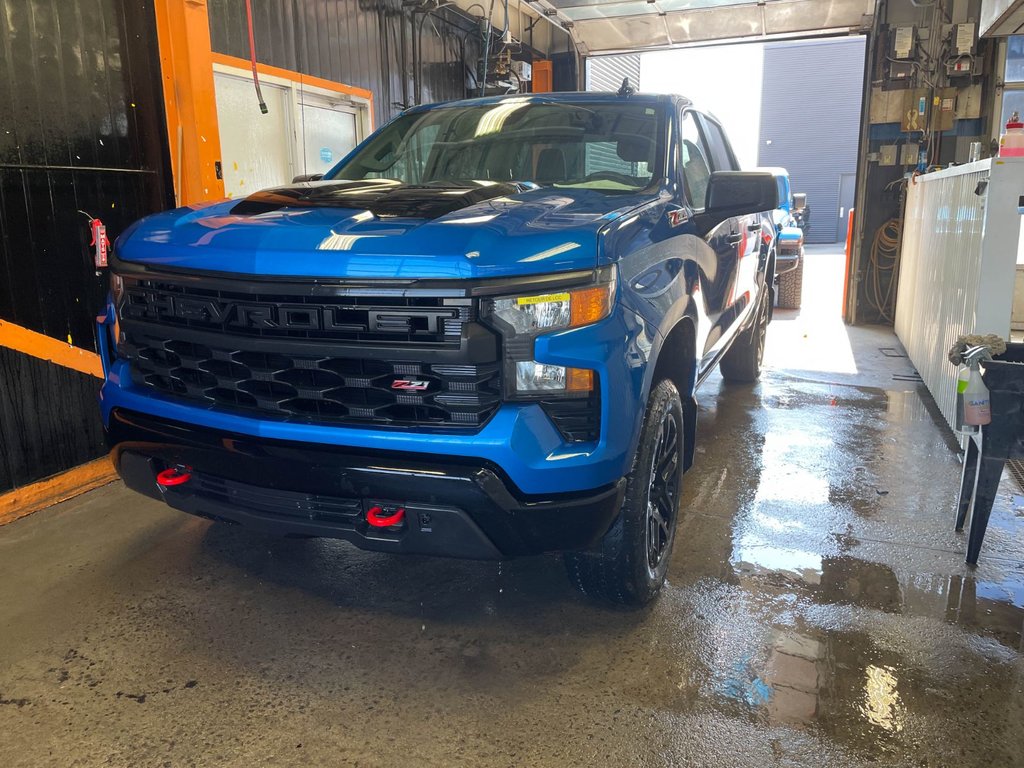 Chevrolet Silverado 1500  2024 à St-Jérôme, Québec - 1 - w1024h768px