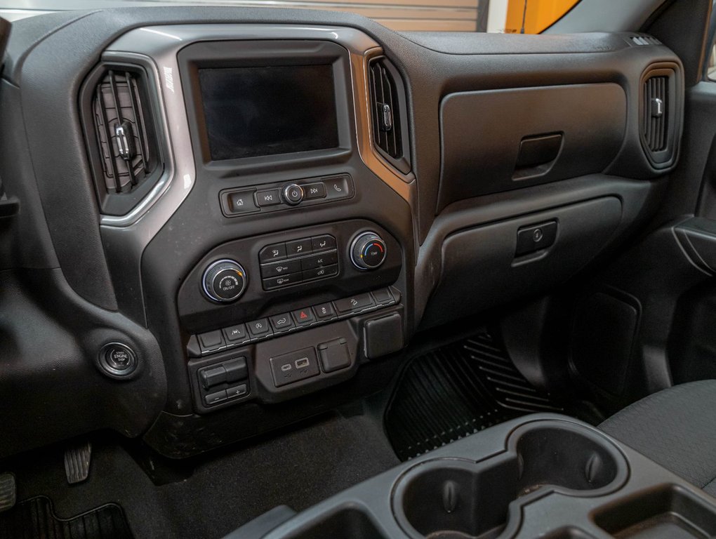 Chevrolet Silverado 1500  2024 à St-Jérôme, Québec - 17 - w1024h768px