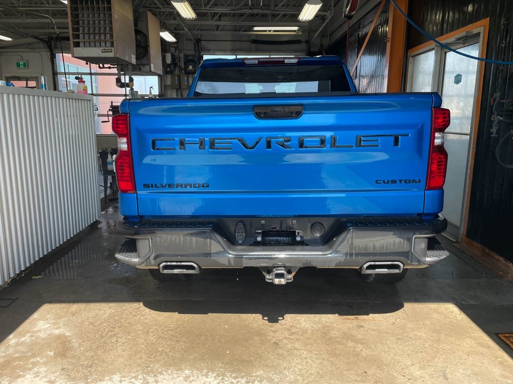 Chevrolet Silverado 1500  2024 à St-Jérôme, Québec - 6 - w1024h768px