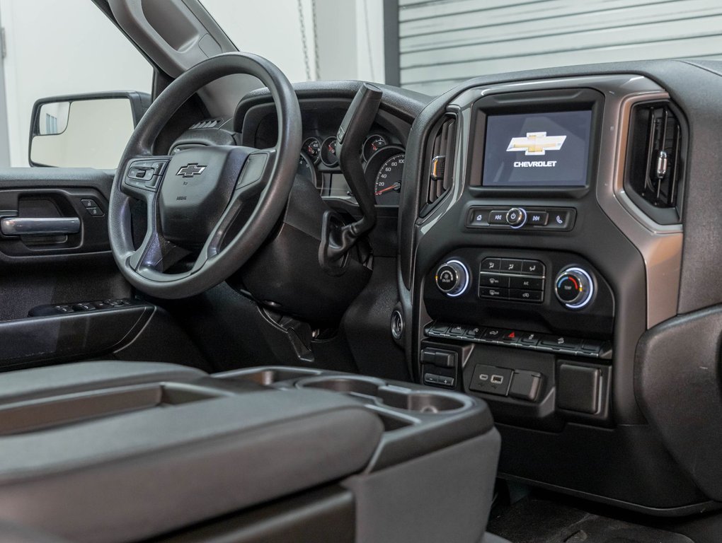 2024 Chevrolet Silverado 1500 in St-Jérôme, Quebec - 28 - w1024h768px