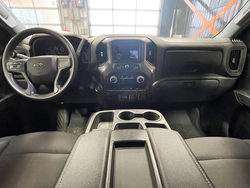 2024 Chevrolet Silverado 1500 in St-Jérôme, Quebec - 10 - w1024h768px