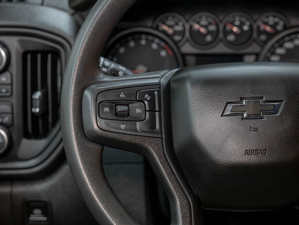 2024 Chevrolet Silverado 1500 in St-Jérôme, Quebec - 14 - w1024h768px