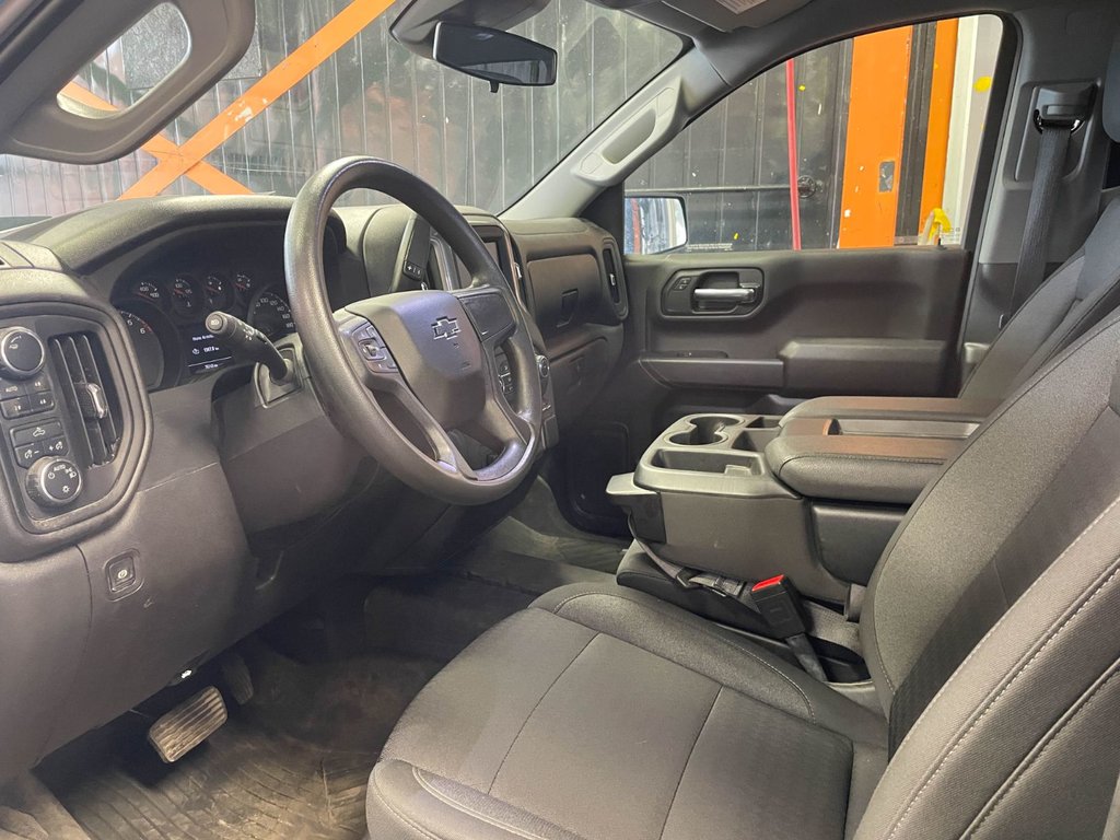 2024 Chevrolet Silverado 1500 in St-Jérôme, Quebec - 3 - w1024h768px