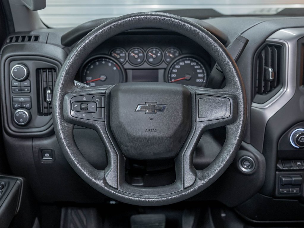 Chevrolet Silverado 1500  2024 à St-Jérôme, Québec - 12 - w1024h768px