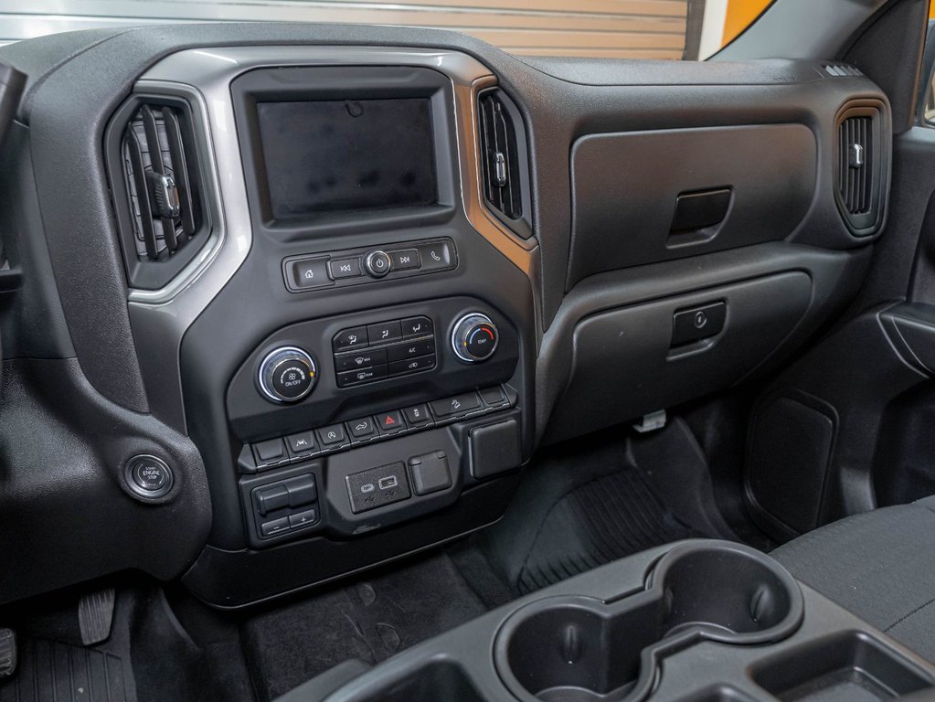 Chevrolet Silverado 1500  2024 à St-Jérôme, Québec - 17 - w1024h768px