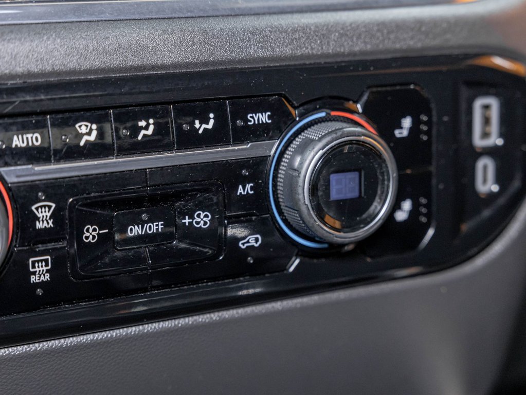 2024 Chevrolet Silverado 1500 in St-Jérôme, Quebec - 21 - w1024h768px