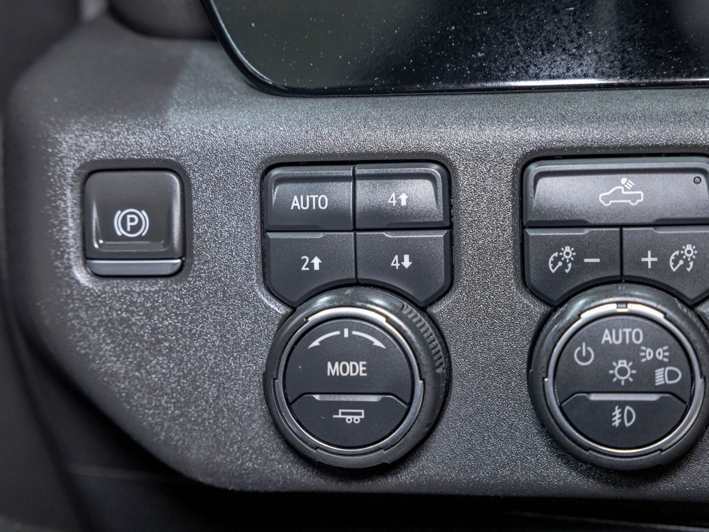 2024 Chevrolet Silverado 1500 in St-Jérôme, Quebec - 24 - w1024h768px