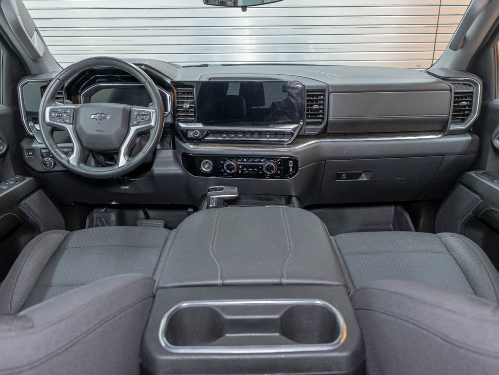 2024 Chevrolet Silverado 1500 in St-Jérôme, Quebec - 11 - w1024h768px