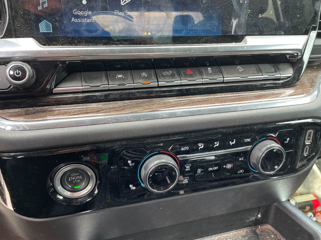 2024 Chevrolet Silverado 1500 in St-Jérôme, Quebec - 12 - w1024h768px