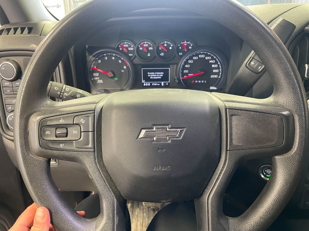 Chevrolet Silverado 1500  2024 à St-Jérôme, Québec - 14 - w1024h768px