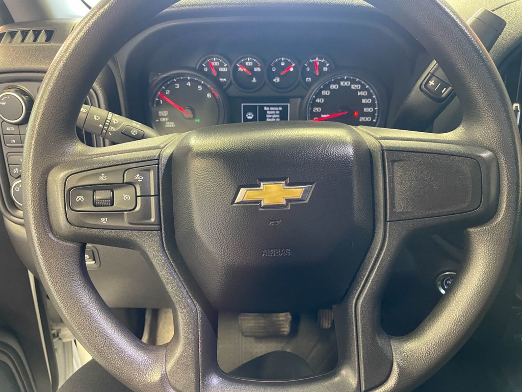 2024 Chevrolet Silverado 1500 in St-Jérôme, Quebec - 14 - w1024h768px