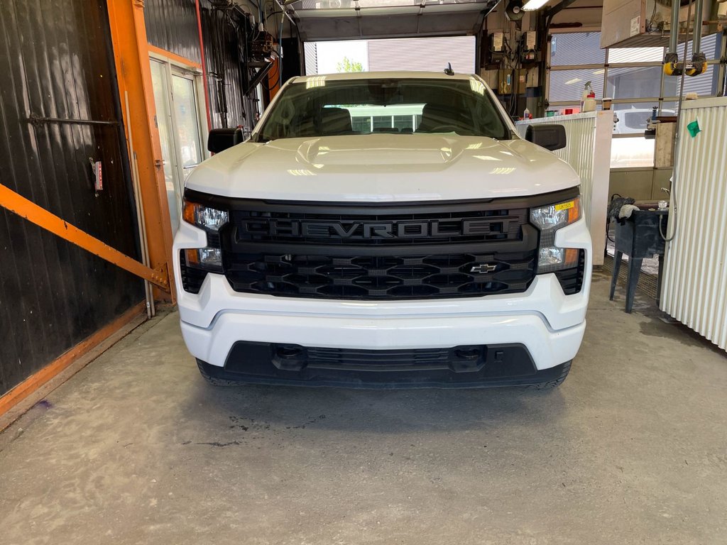 2024 Chevrolet Silverado 1500 in St-Jérôme, Quebec - 4 - w1024h768px