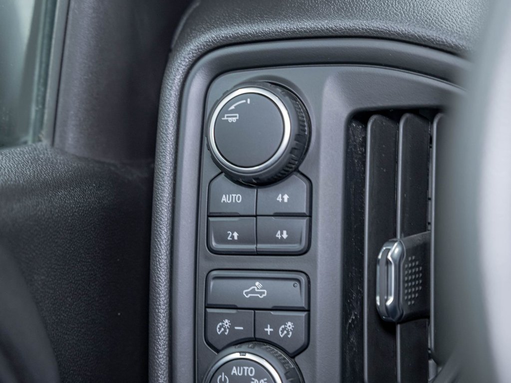 2024 Chevrolet Silverado 1500 in St-Jérôme, Quebec - 26 - w1024h768px