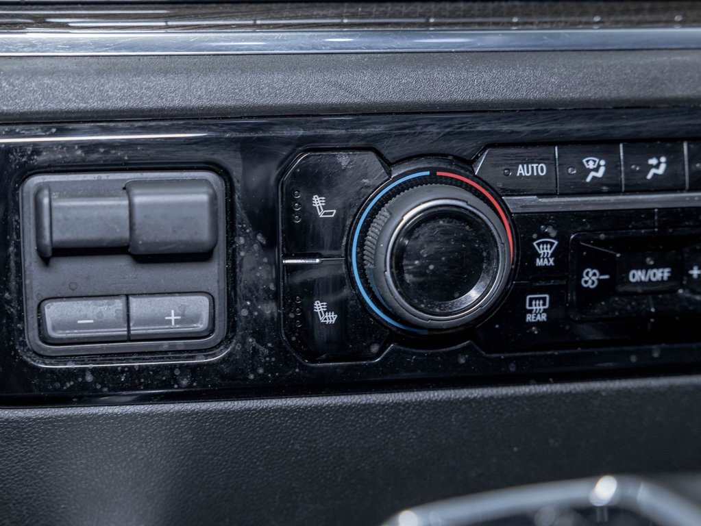 2024 Chevrolet Silverado 1500 in St-Jérôme, Quebec - 16 - w1024h768px