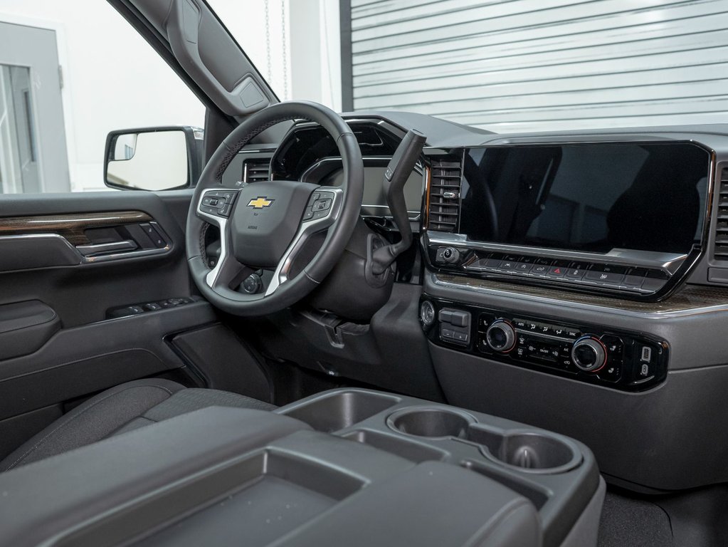 Chevrolet Silverado 1500  2025 à St-Jérôme, Québec - 29 - w1024h768px