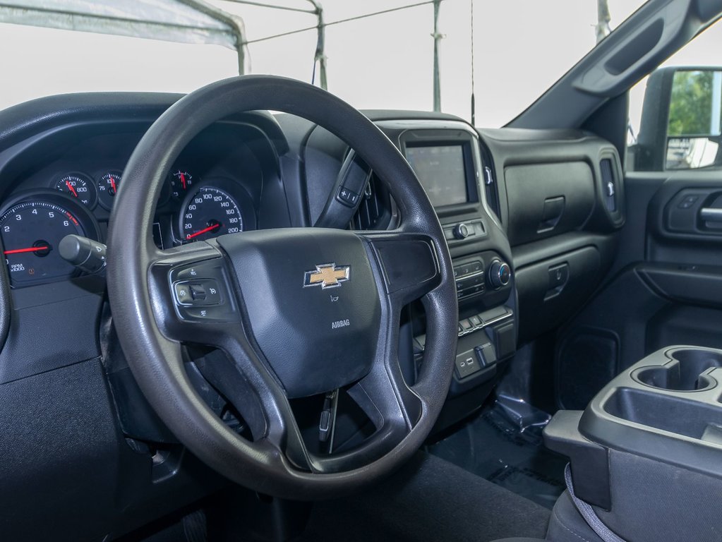 2021 Chevrolet Silverado 2500HD in St-Jérôme, Quebec - 3 - w1024h768px